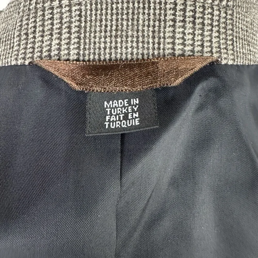 Club Monaco Elbow Patch Equestrian Wool Blazer 40R Brown Plaid Sport coat Jacket
